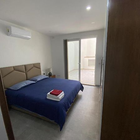 Gzira Two-Bedroom Apartment Dış mekan fotoğraf