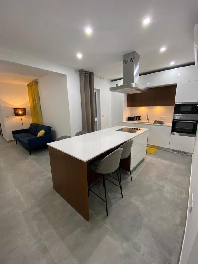 Gzira Two-Bedroom Apartment Dış mekan fotoğraf